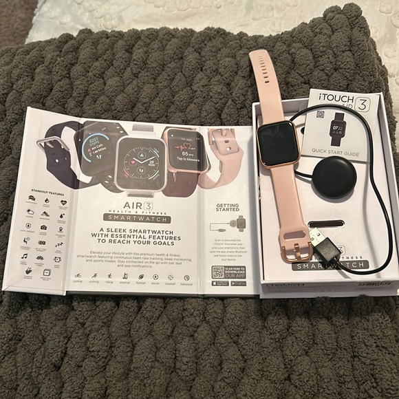 AIR 3 Smartwatch - Picture 3 of 4